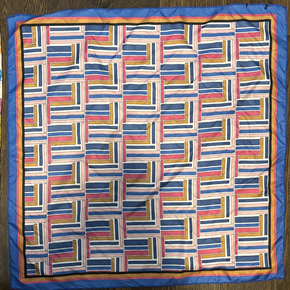 Zara 2 Multicolor Floral and Geometric Scarf - Picture 4 of 8